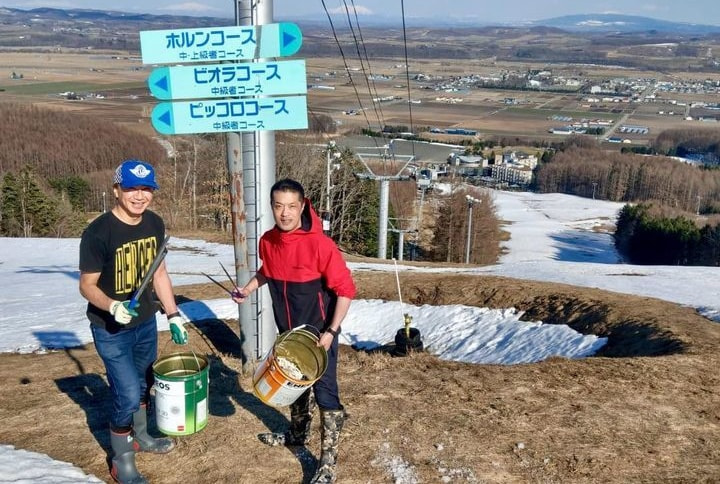 森谷たかふみ ごみ拾い